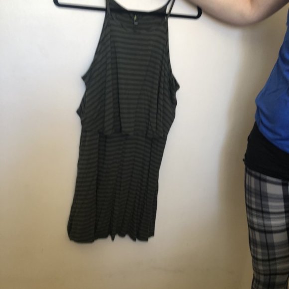 tops - Picture 16 of 16